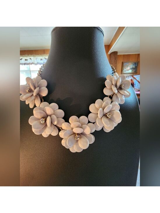 J. Crew Jewelry - J Crew Grayish Acrylic Flower Statement Necklace
